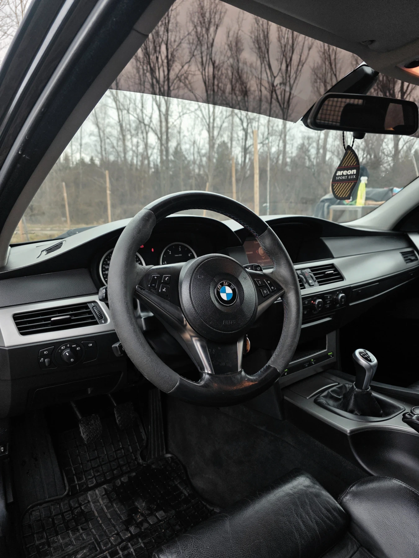 BMW 520  - изображение 7