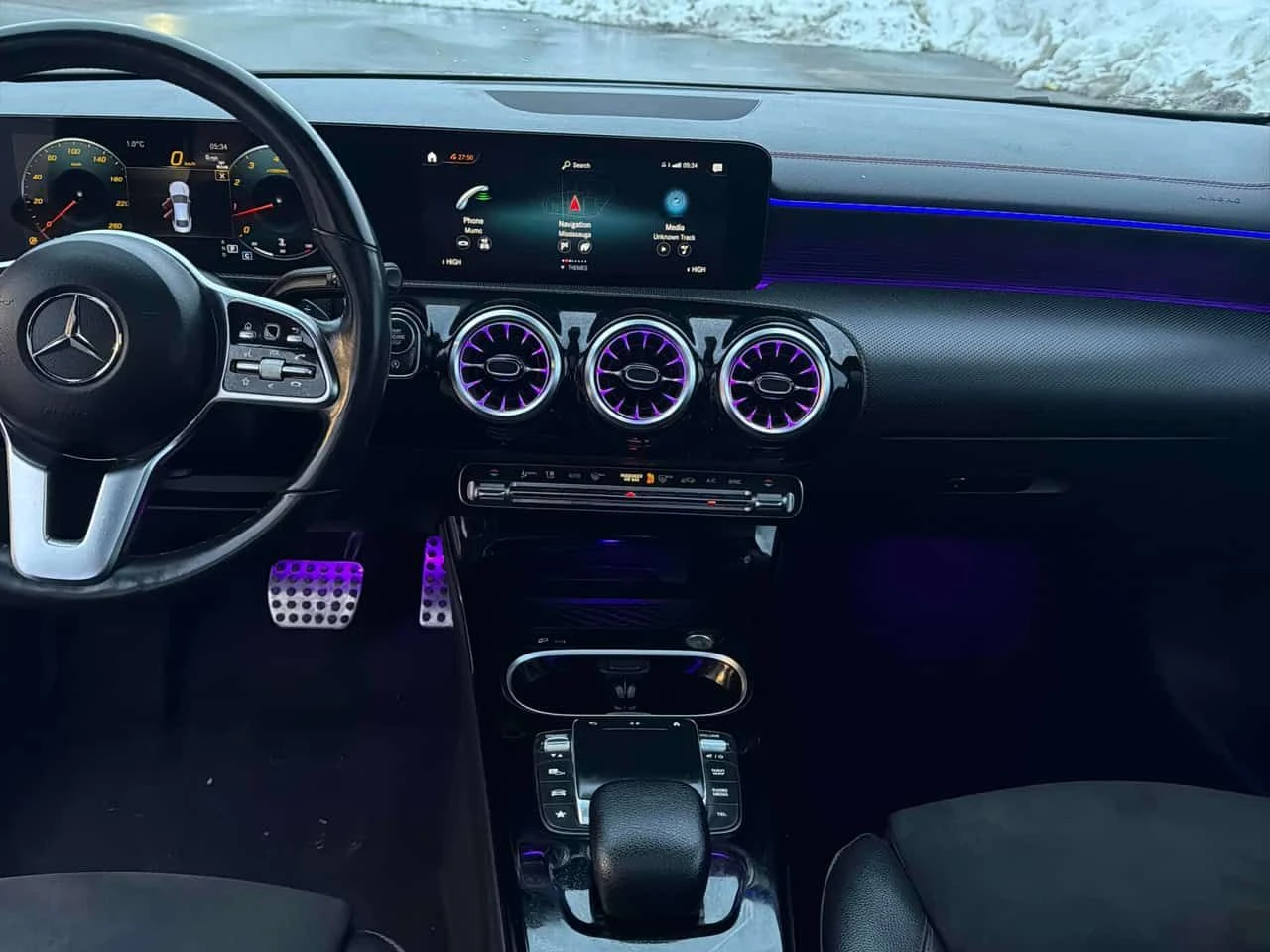 Mercedes-Benz CLA * 250 * CARFAX * ЦЕНА ДО БГ, снимка 9 - Автомобили и джипове - 53863566