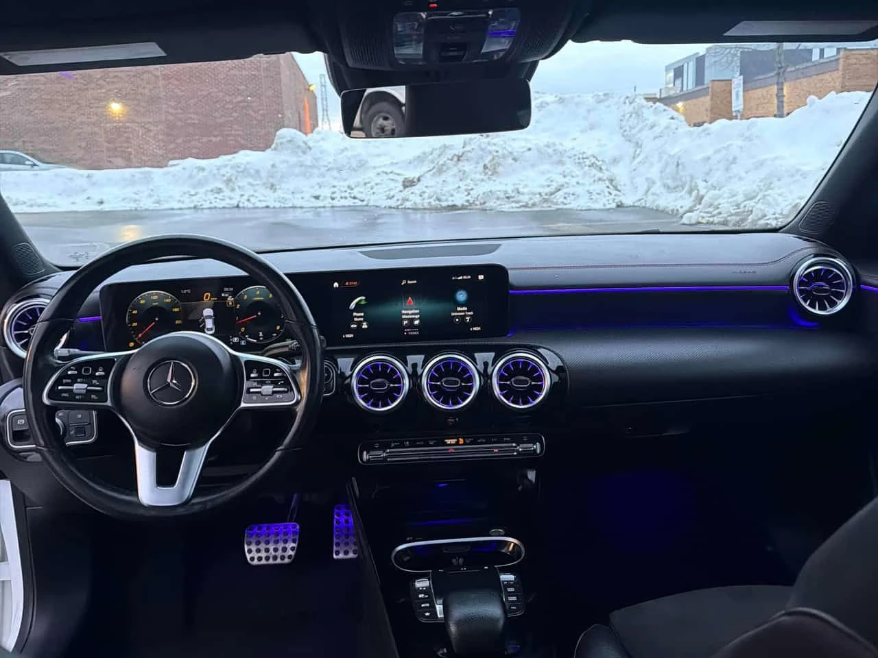 Mercedes-Benz CLA * 250 * CARFAX * ЦЕНА ДО БГ, снимка 8 - Автомобили и джипове - 53863566