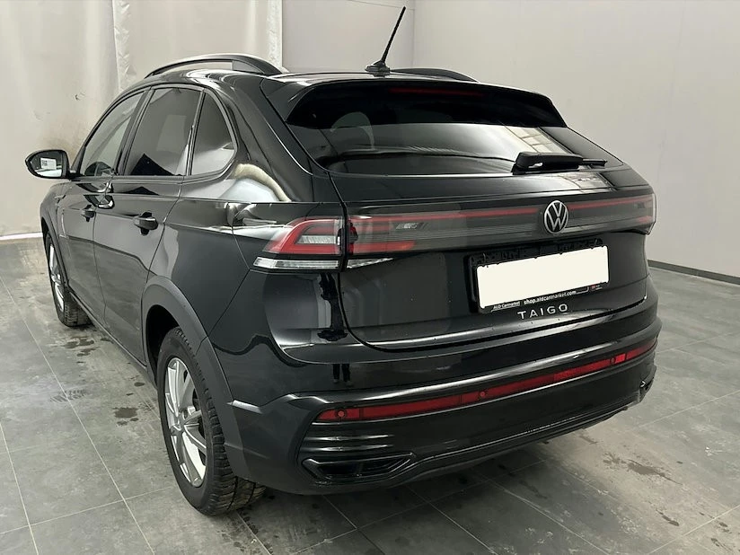 VW Taigo 1.0 TSI R-Line/IQ.Light/Keyless/Navi/История , снимка 2 - Автомобили и джипове - 53877991