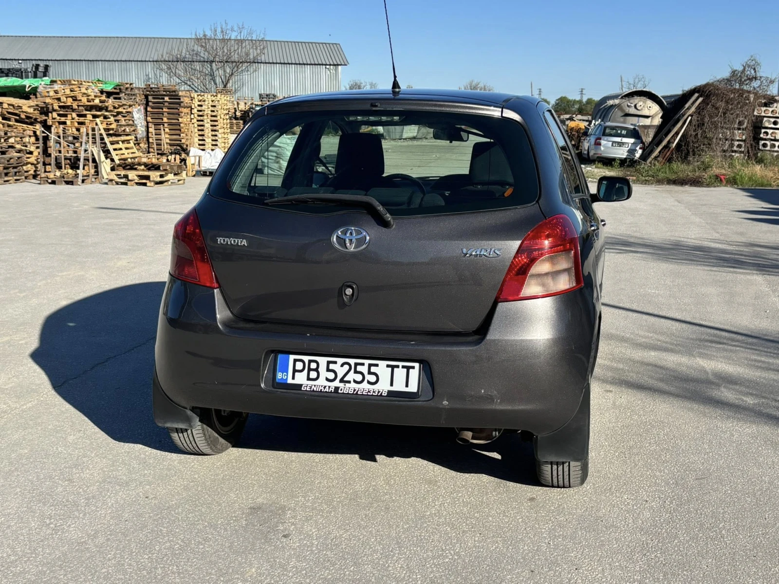 Toyota Yaris 1.3 АВТОМАТИК, снимка 7 - Автомобили и джипове - 54138963