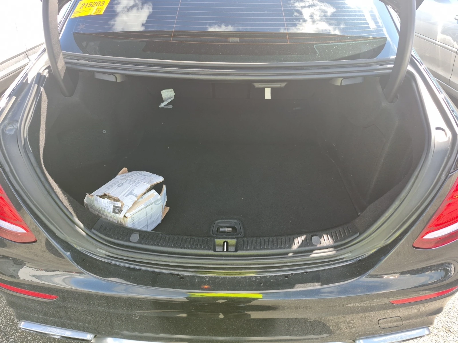 Mercedes-Benz E 63 AMG S* * CARFAX * * АВТО КРЕДИТ * * , снимка 11 - Автомобили и джипове - 54174610