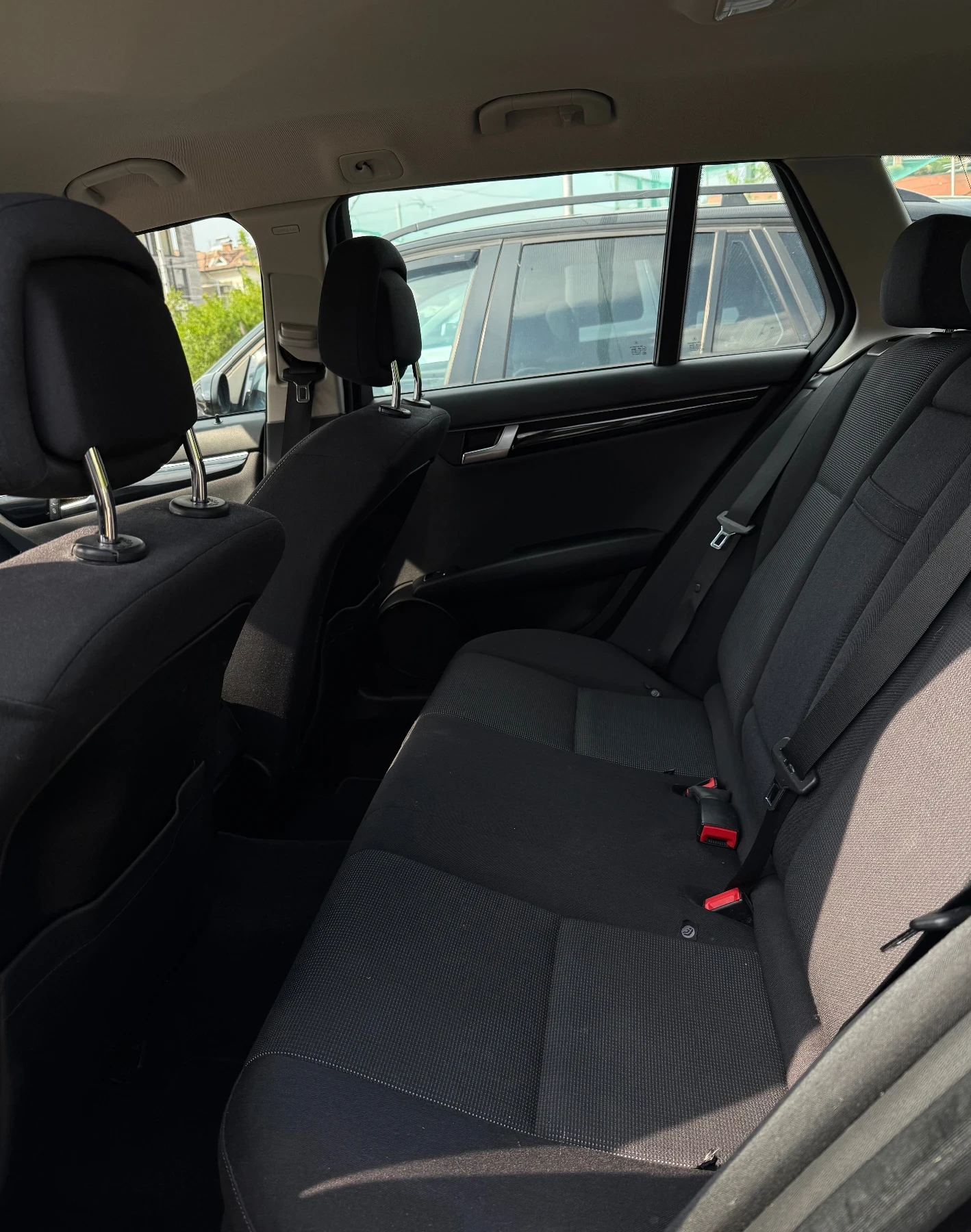 Mercedes-Benz C 220 FACELIFT, снимка 10 - Автомобили и джипове - 54258740