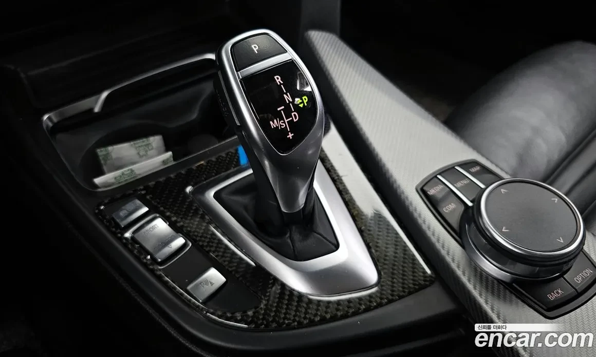 BMW 330 M ПАКЕТ| SHADOW LINE | HEAD-UP | LINE ASSIST, снимка 9 - Автомобили и джипове - 54360199