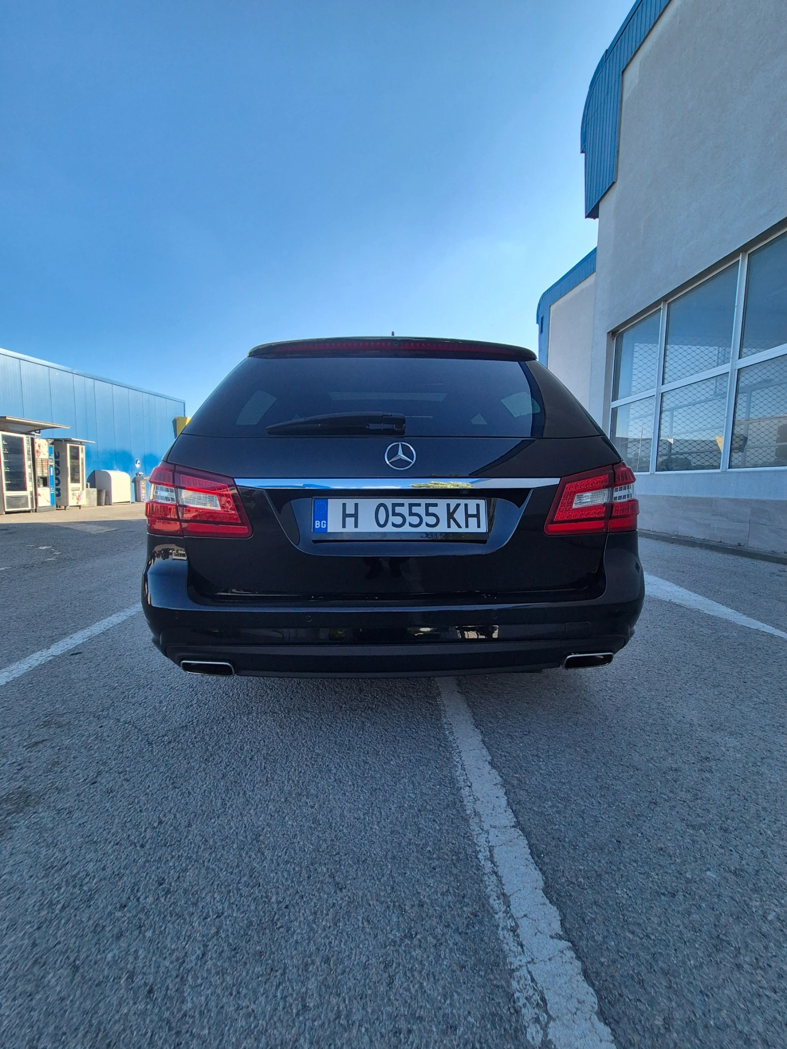 Mercedes-Benz E 350 3.5i AMG packet , снимка 8 - Автомобили и джипове - 54692273