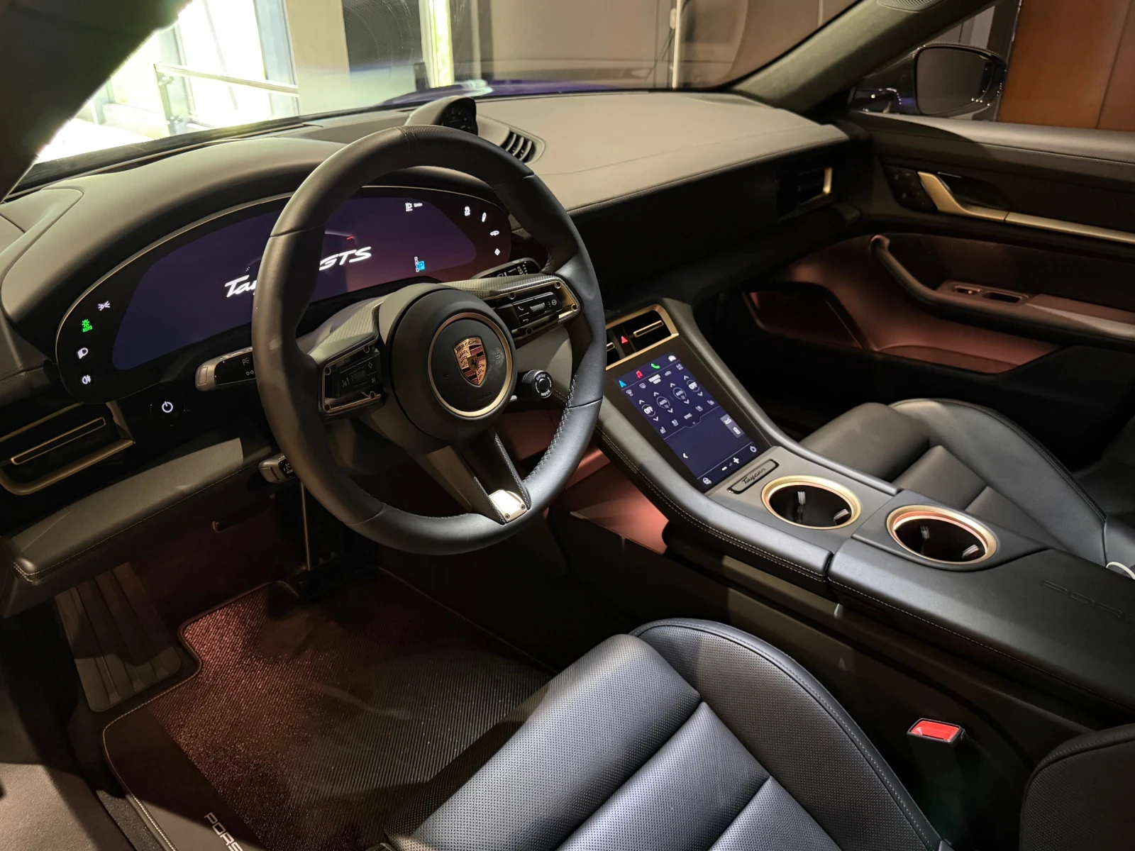 Porsche Taycan GTS Active Ride Carbon, снимка 7 - Автомобили и джипове - 55471698