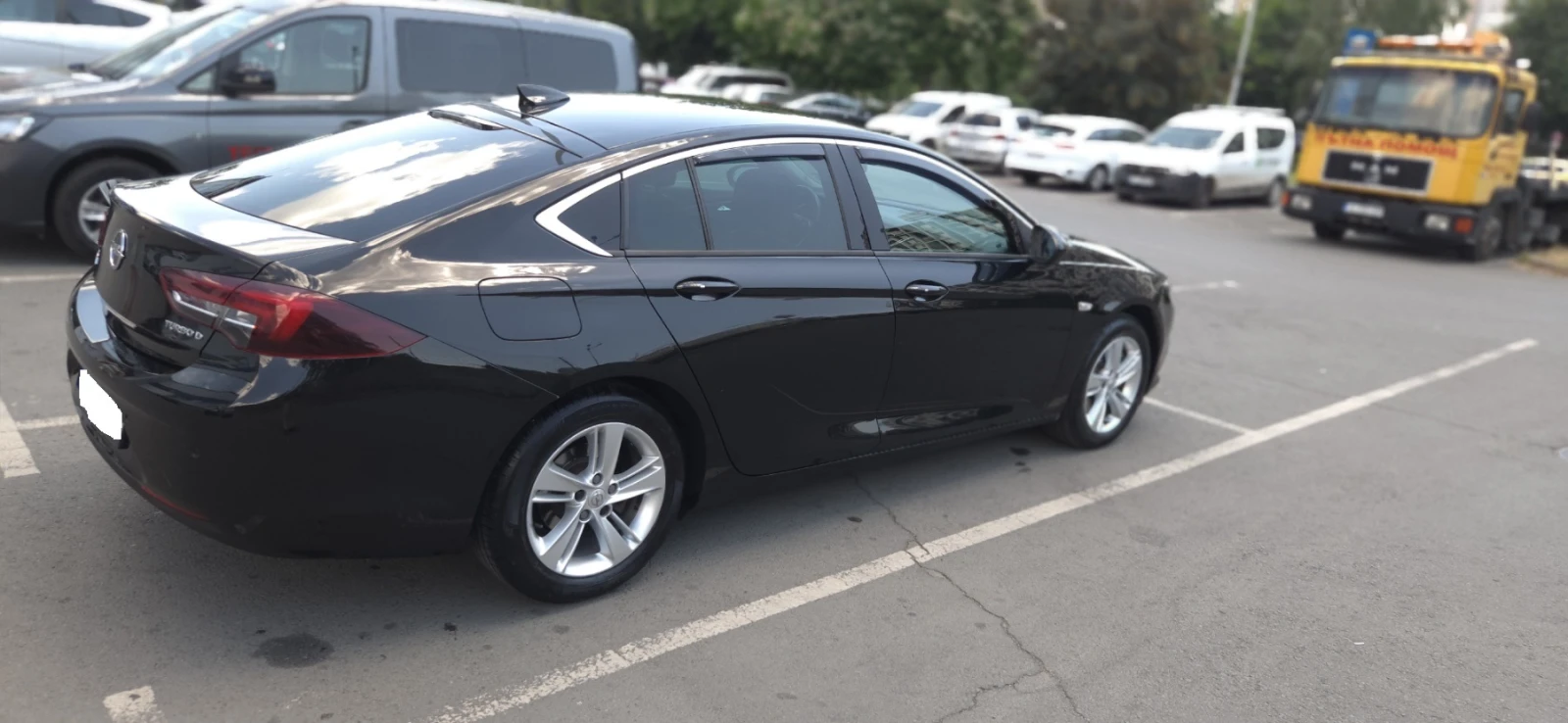 Opel Insignia Grand Sport 1.6 cdti 136 к.с. , снимка 4 - Автомобили и джипове - 55806575
