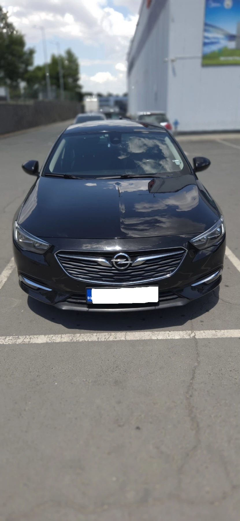 Opel Insignia Grand Sport 1.6 cdti 136 к.с. , снимка 3 - Автомобили и джипове - 55806575