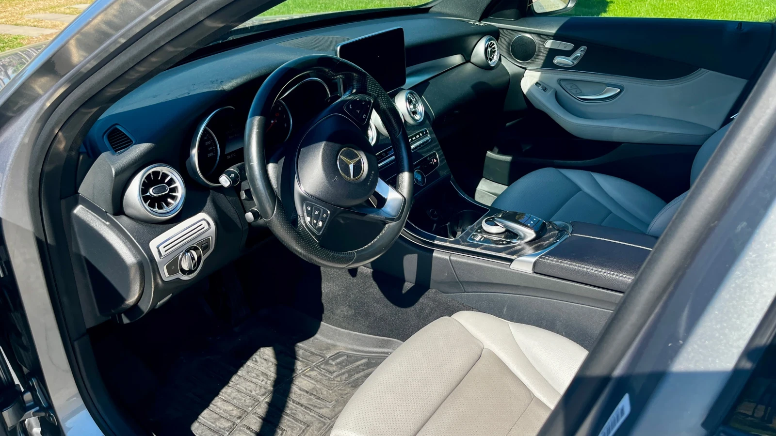 Mercedes-Benz C 300 4matic, снимка 8 - Автомобили и джипове - 56033523