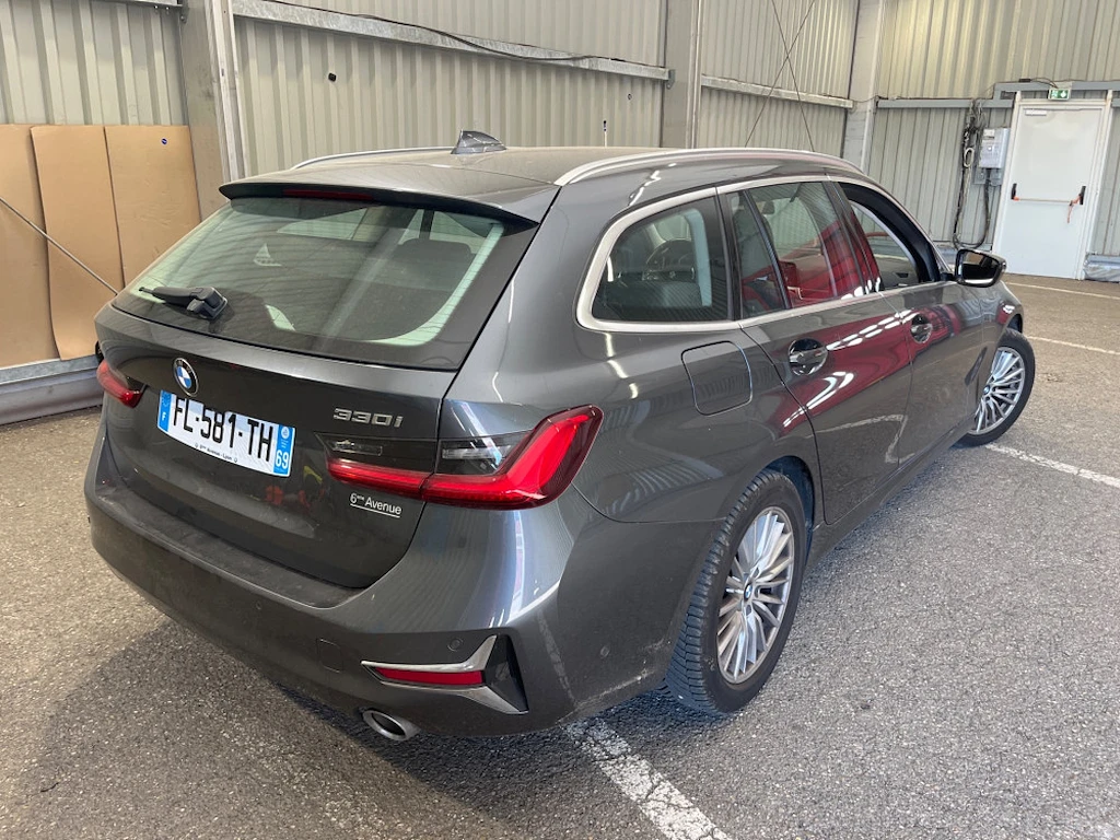 BMW 330 Luxury LED Head-Up Navi, снимка 3 - Автомобили и джипове - 56071562
