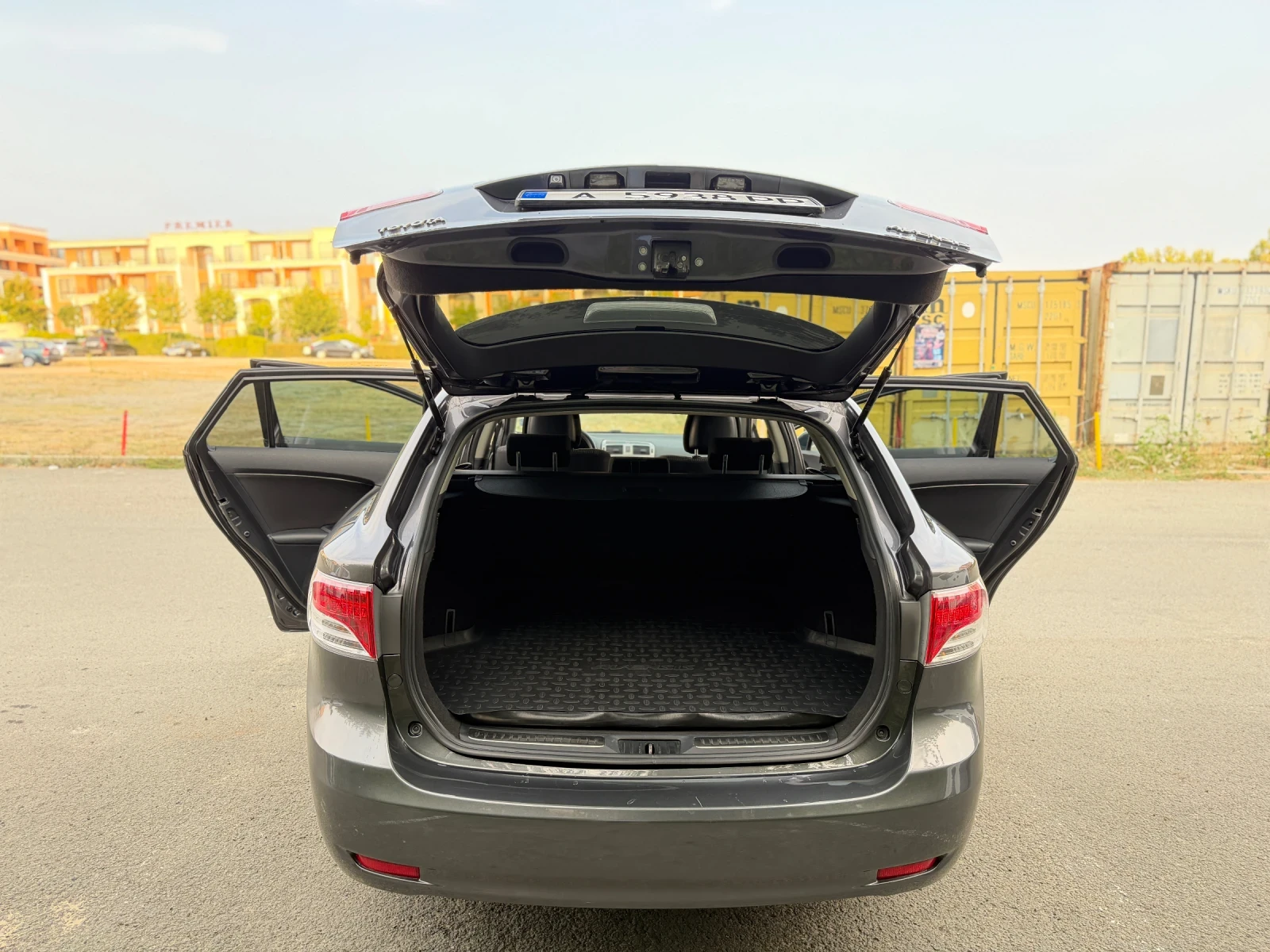 Toyota Avensis, снимка 7 - Автомобили и джипове - 56138439