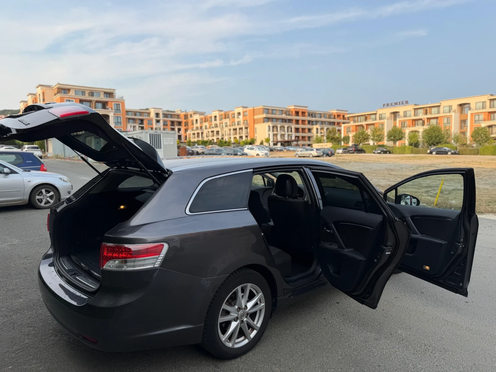 Toyota Avensis, снимка 5 - Автомобили и джипове - 56138439