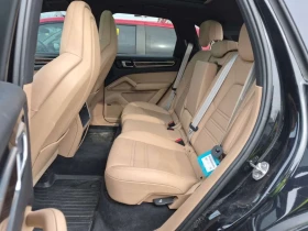 Porsche Cayenne * PLATINUM EDITION * CARFAX * Без инциденти * , снимка 9