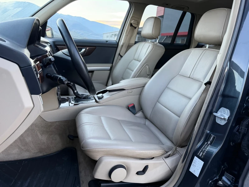 Mercedes-Benz GLK 350 CDI/ AMG PACKET / LED / KOJA / NAVI / PANORAMA, снимка 9 - Автомобили и джипове - 52907606