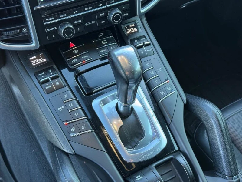 Porsche Cayenne S* PDK* ПОДГРЕВ* ОБДУХВАНЕ* 360КАМЕРА* ПАНОРАМА* , снимка 12 - Автомобили и джипове - 53284079