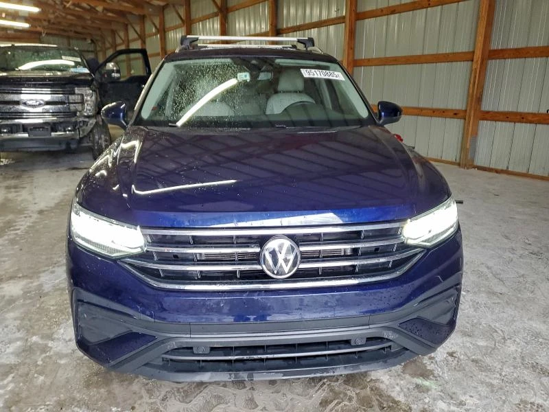 VW Tiguan 2.0L 4 Front-wheel Drive, снимка 6 - Автомобили и джипове - 53803005