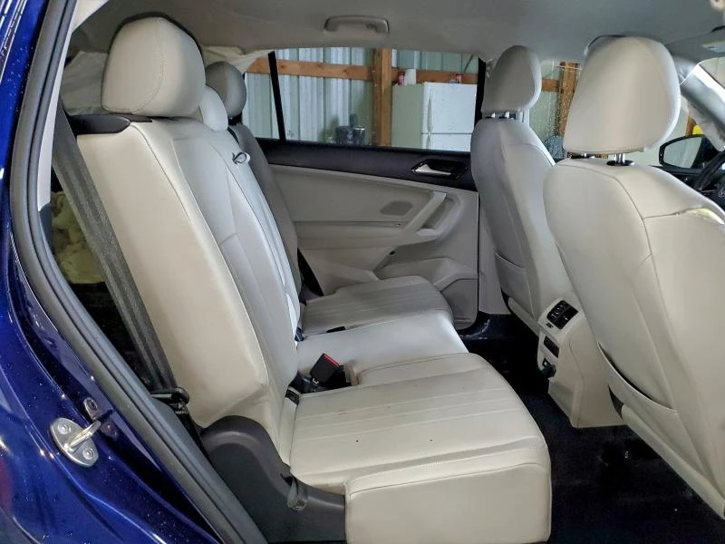 VW Tiguan 2.0L 4 Front-wheel Drive, снимка 12 - Автомобили и джипове - 53803005