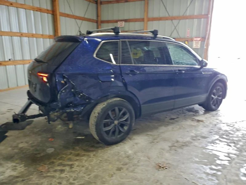 VW Tiguan 2.0L 4 Front-wheel Drive, снимка 4 - Автомобили и джипове - 53803005