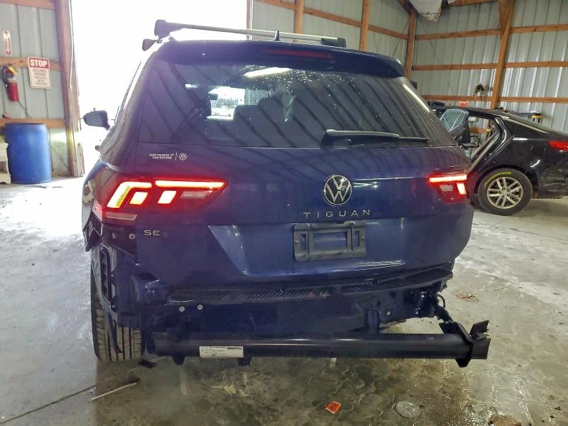 VW Tiguan 2.0L 4 Front-wheel Drive, снимка 7 - Автомобили и джипове - 53803005