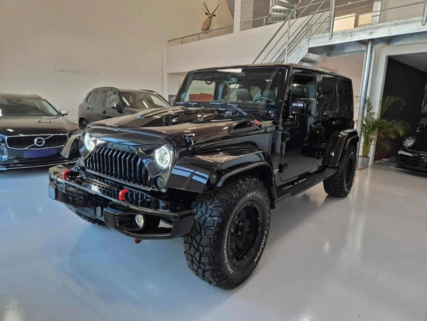 Jeep Wrangler Unlimited Sahara , снимка 1