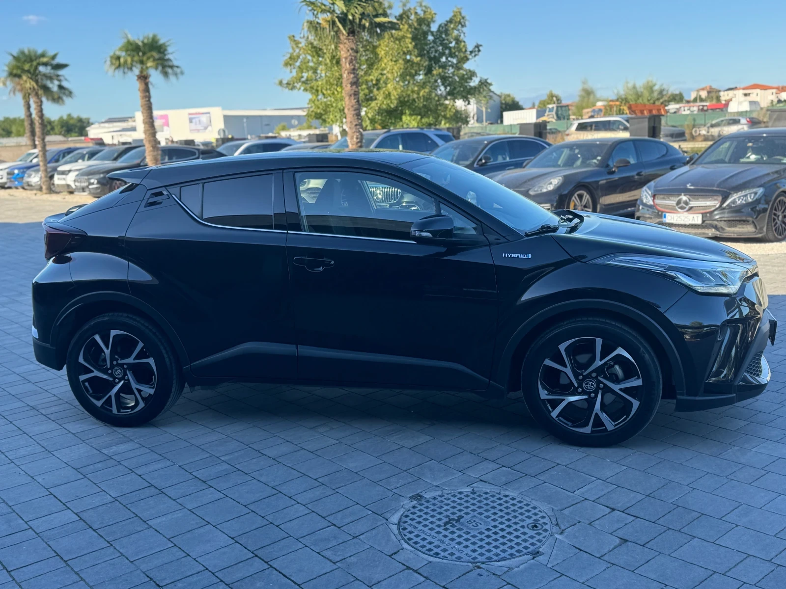 Toyota C-HR Hybrid= Подгряване= Като Нова - изображение 3