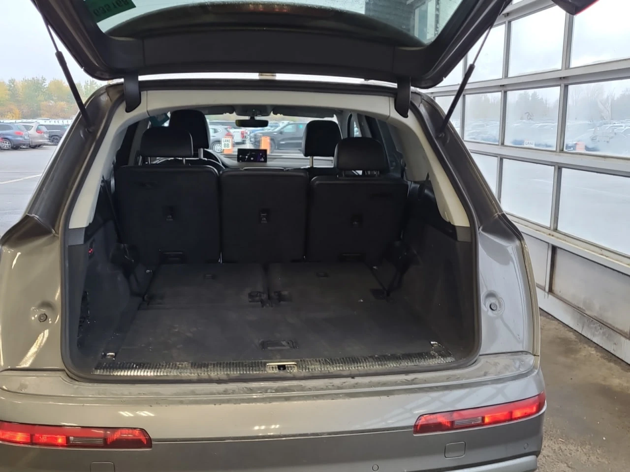 Audi Q7 *  *    *   *  | Mobile.bg   13