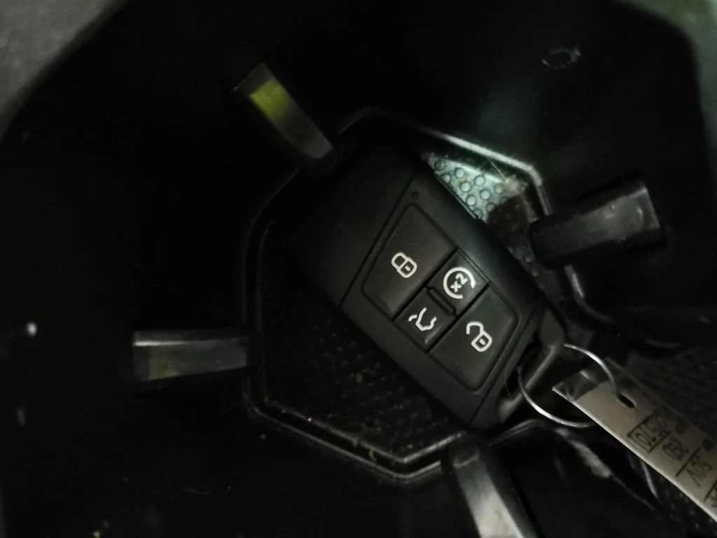 VW Tiguan * COMFORTLINE R LINE BLACK EDITION * CARFAX * БЕЗ  - изображение 7