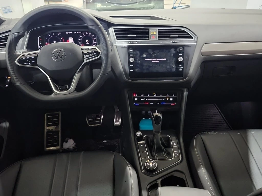 VW Tiguan * COMFORTLINE R LINE BLACK EDITION * CARFAX * БЕЗ  - изображение 9