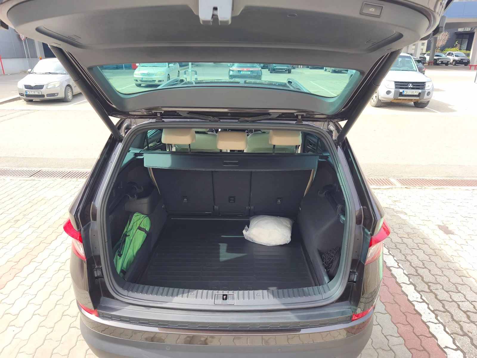 Skoda Kodiaq Business Edition, снимка 11 - Автомобили и джипове - 54182499