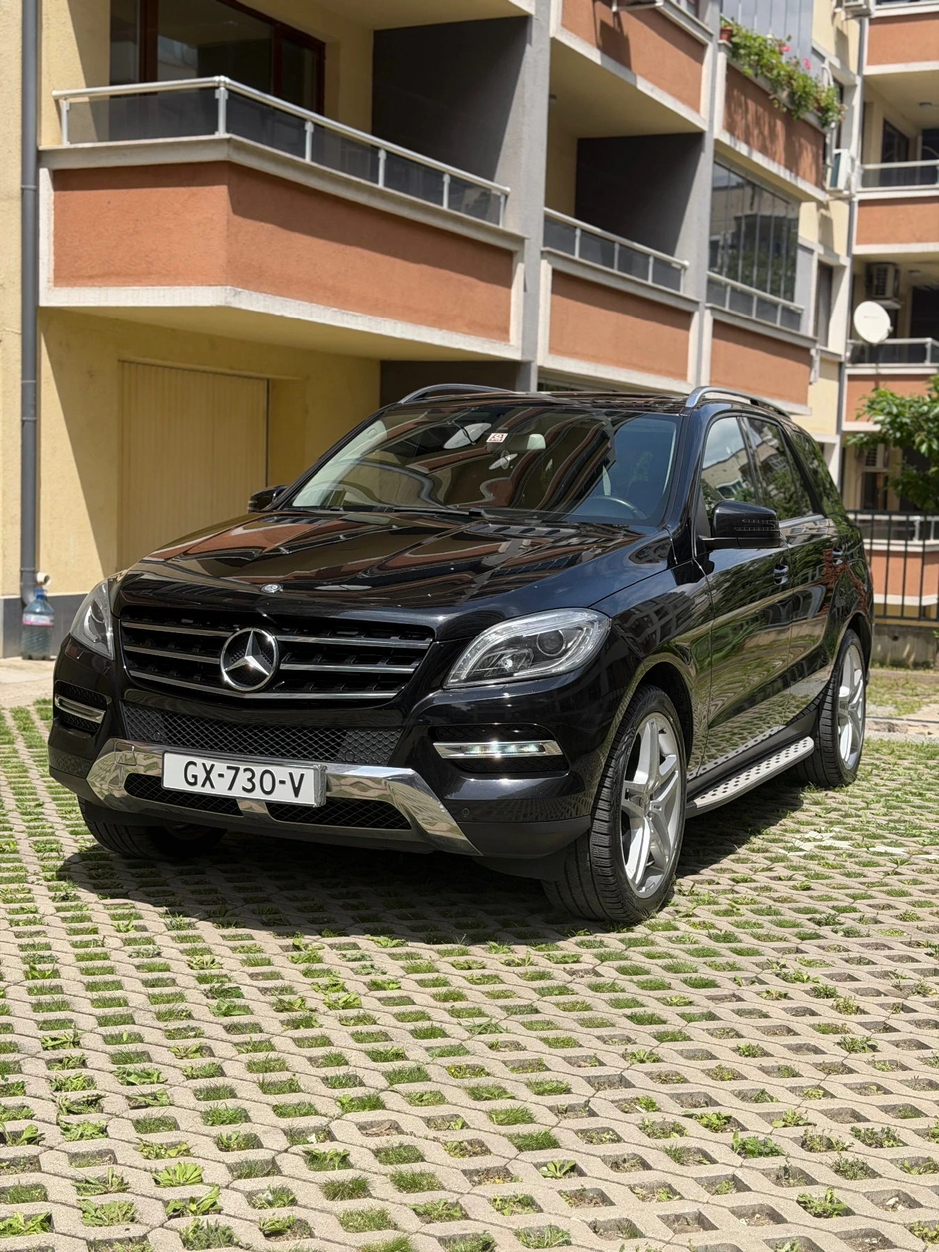 Mercedes-Benz ML 350 ML350 4 Matic Blue Motion * Перфектен* , снимка 2 - Автомобили и джипове - 54905051