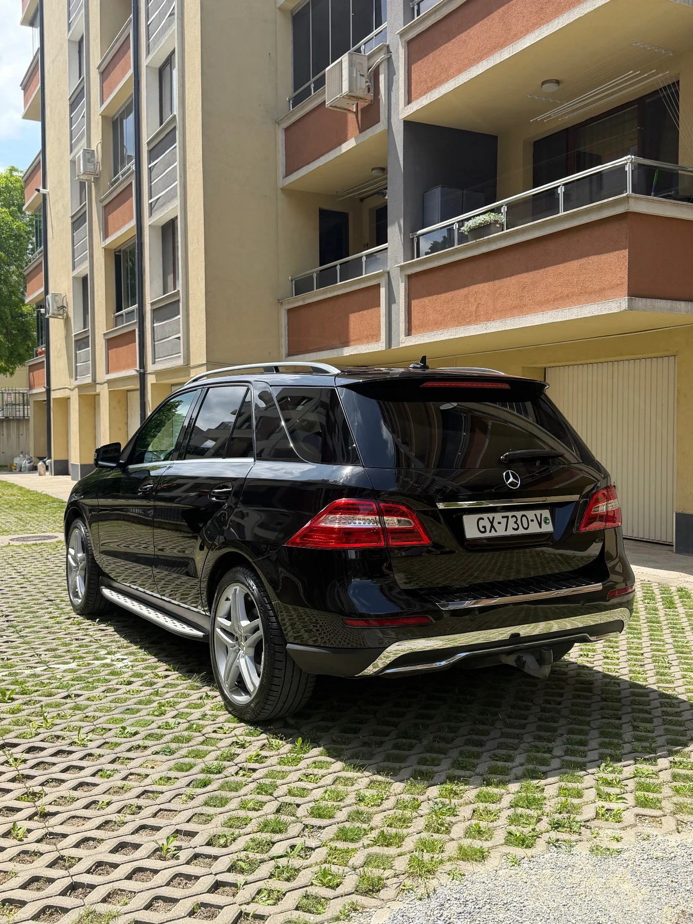 Mercedes-Benz ML 350 ML350 4 Matic Blue Motion * Перфектен* , снимка 4 - Автомобили и джипове - 54905051