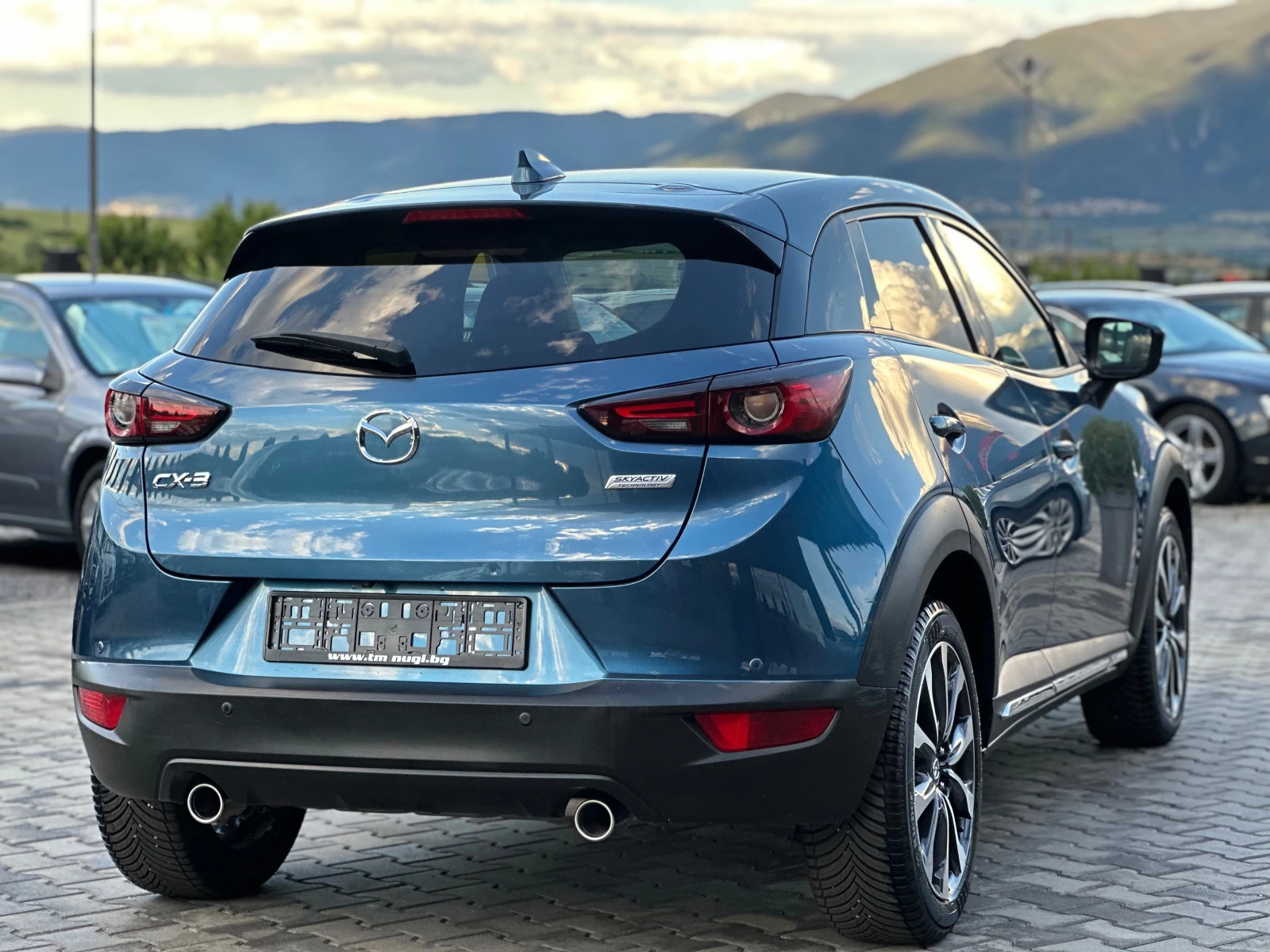 Mazda CX-3 LED* NAVI* KEYLESS* FACE* KAMERA* TOP* , снимка 6 - Автомобили и джипове - 54918169