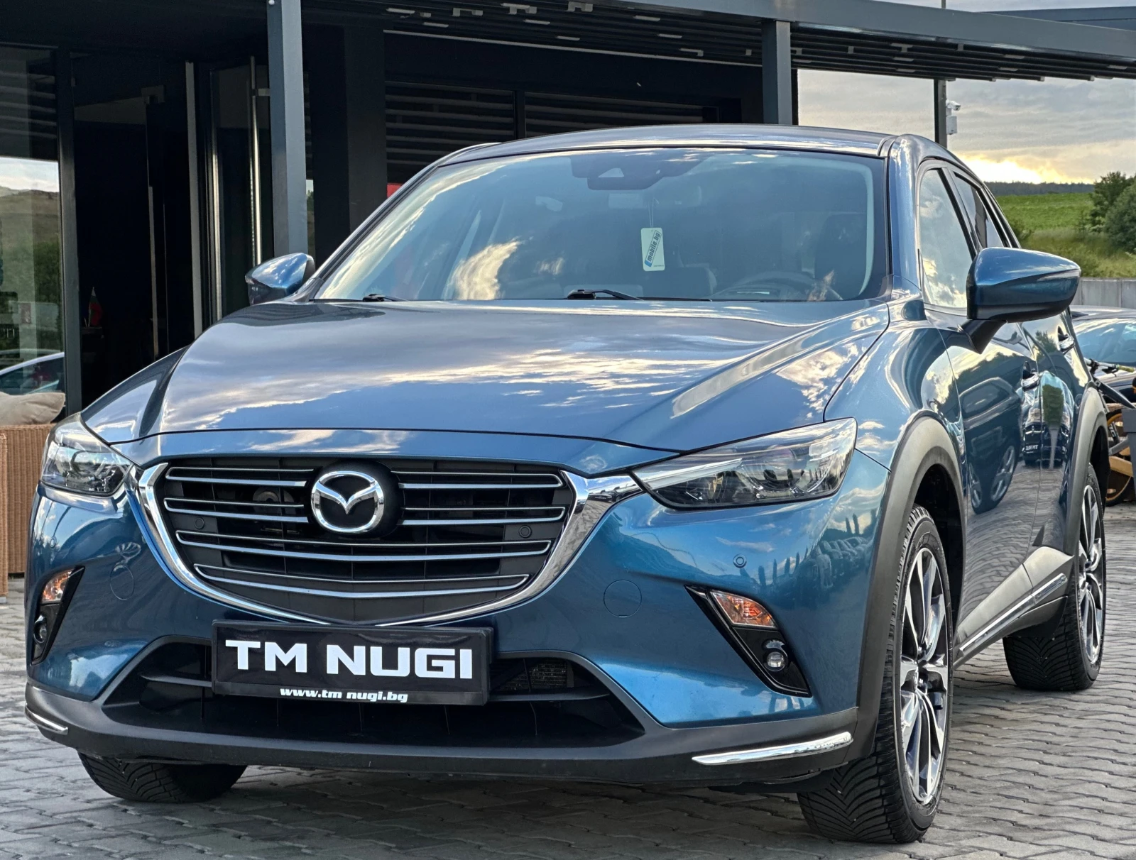 Mazda CX-3 LED* NAVI* KEYLESS* FACE* KAMERA* TOP* , снимка 3 - Автомобили и джипове - 54918169