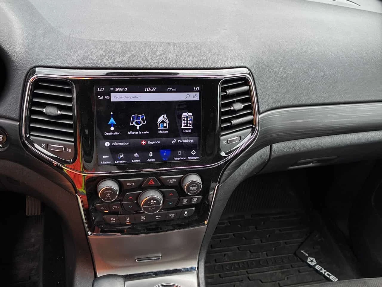 Jeep Grand cherokee | Altitude | DISTRONIC | ПОДГРЕВ | + ГУМИ | , снимка 9 - Автомобили и джипове - 55070887