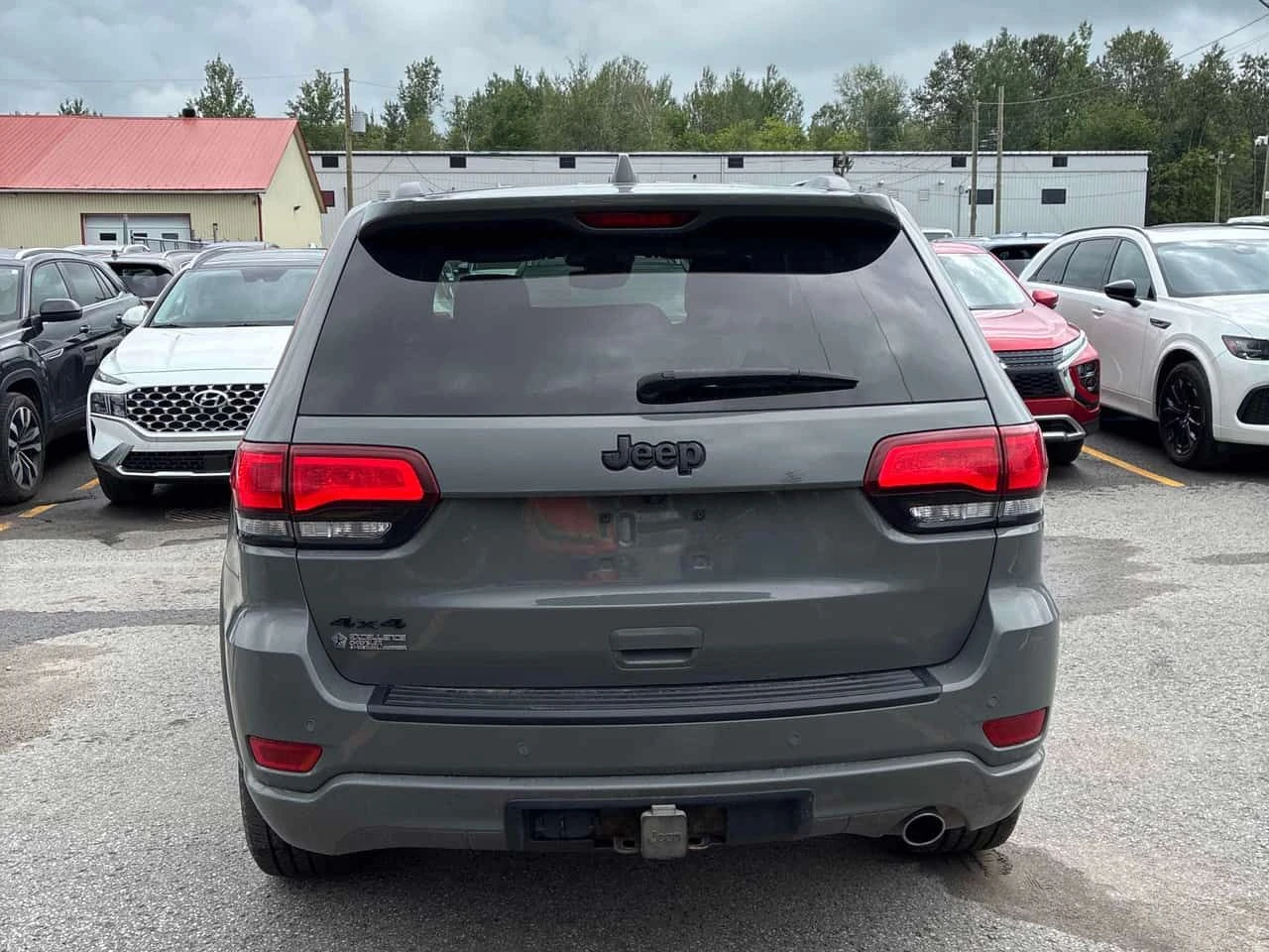 Jeep Grand cherokee | Altitude | DISTRONIC | ПОДГРЕВ | + ГУМИ | , снимка 4 - Автомобили и джипове - 55070887
