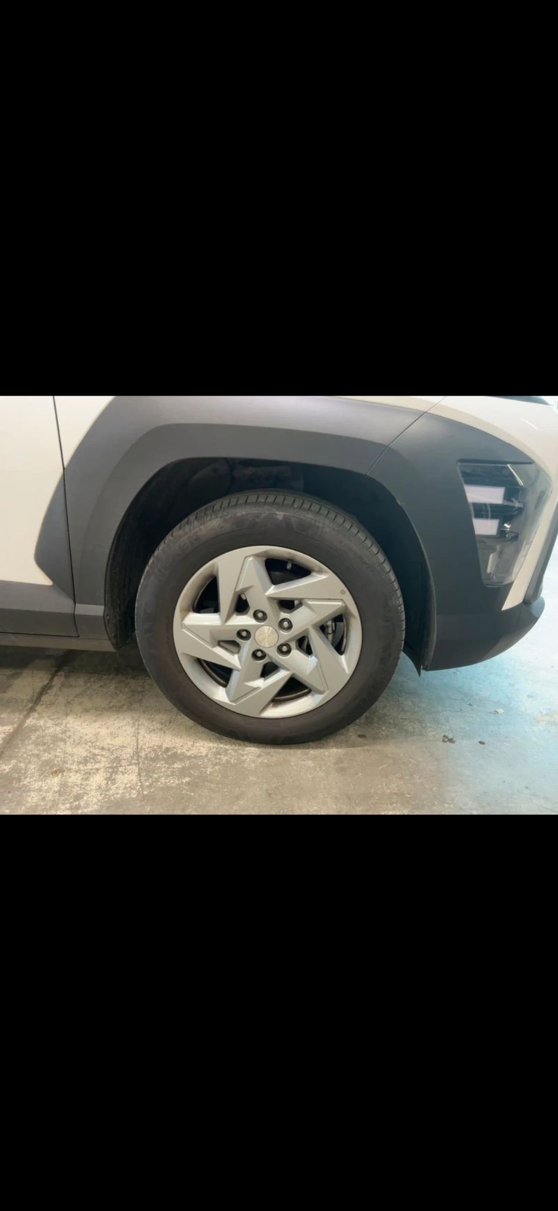 Hyundai Kona 1.6 бензин нова кола , снимка 6 - Автомобили и джипове - 55119531