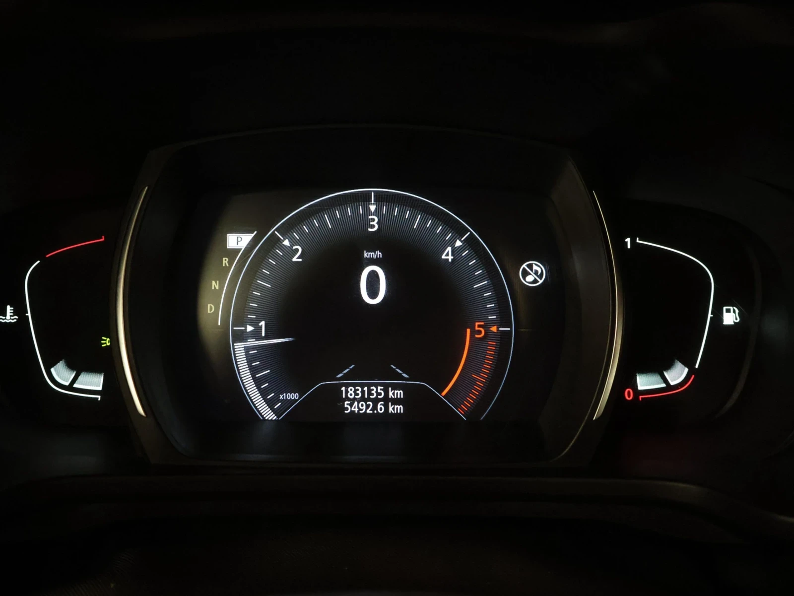 Renault Kadjar 1.5 dCi | Automatic | Energy, снимка 9 - Автомобили и джипове - 55957078
