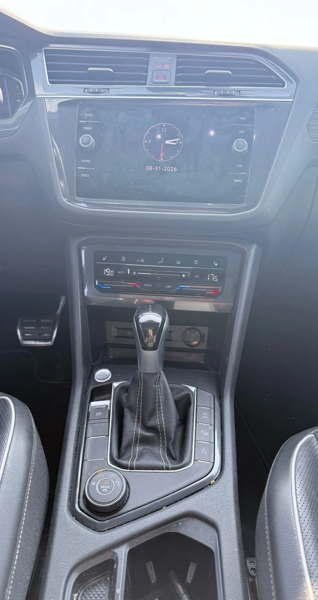 VW Tiguan * Highline R Line * CARFAX * , снимка 9 - Автомобили и джипове - 56105867