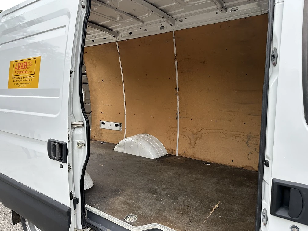 Iveco Daily 35C17* 3.0L* СРЕДНА БАЗА* до 3.5т N1 - изображение 8