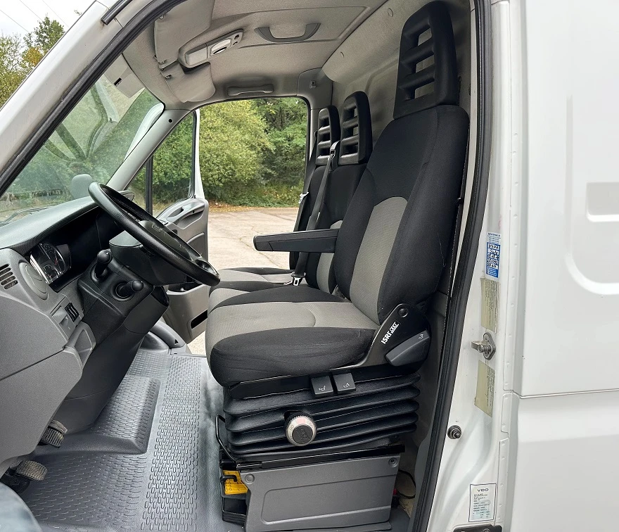 Iveco Daily 35C17* 3.0L* СРЕДНА БАЗА* до 3.5т N1 - изображение 9