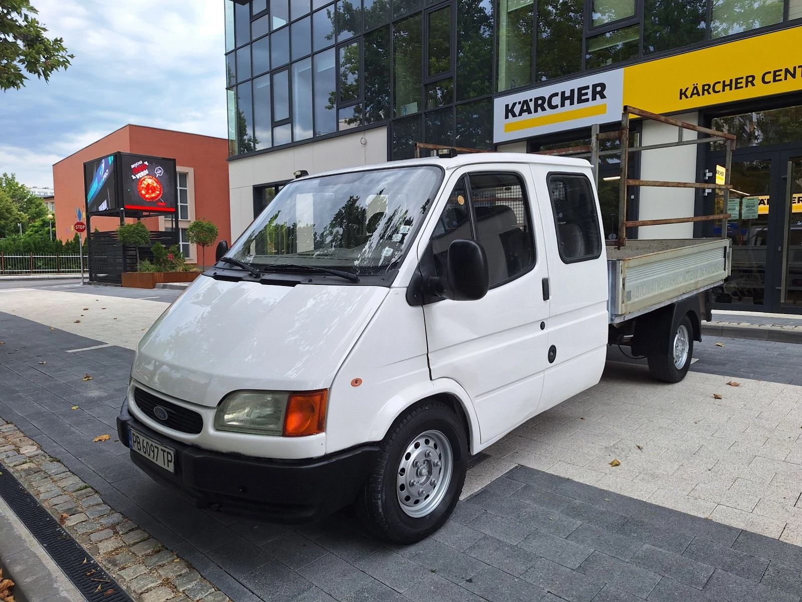 Ford Transit 2.5 D 5+ 1, снимка 2 - Бусове и автобуси - 55211327