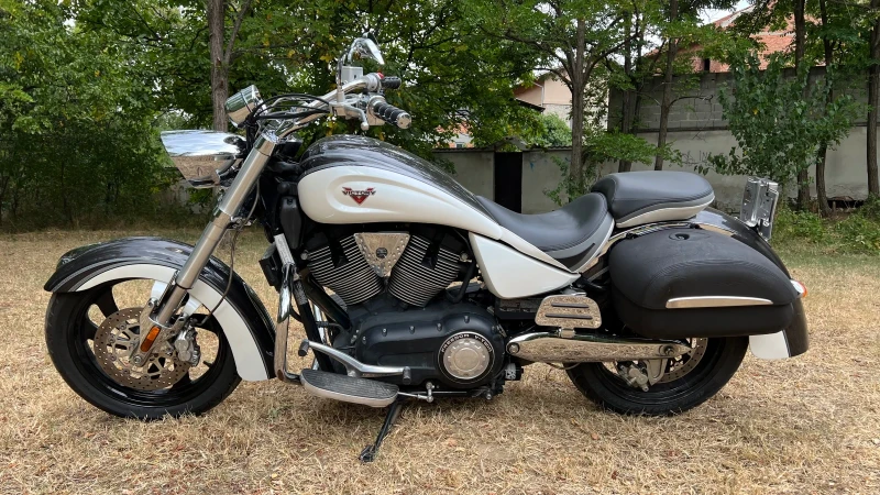 Victory Vegas Kingpin Deluxe, снимка 5 - Мотоциклети и мототехника - 52619550