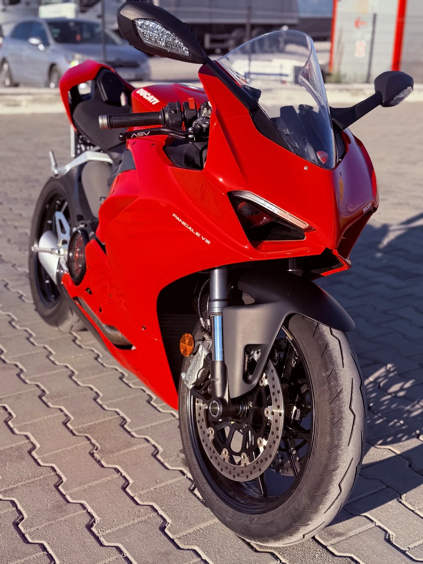 Ducati Panigale V2