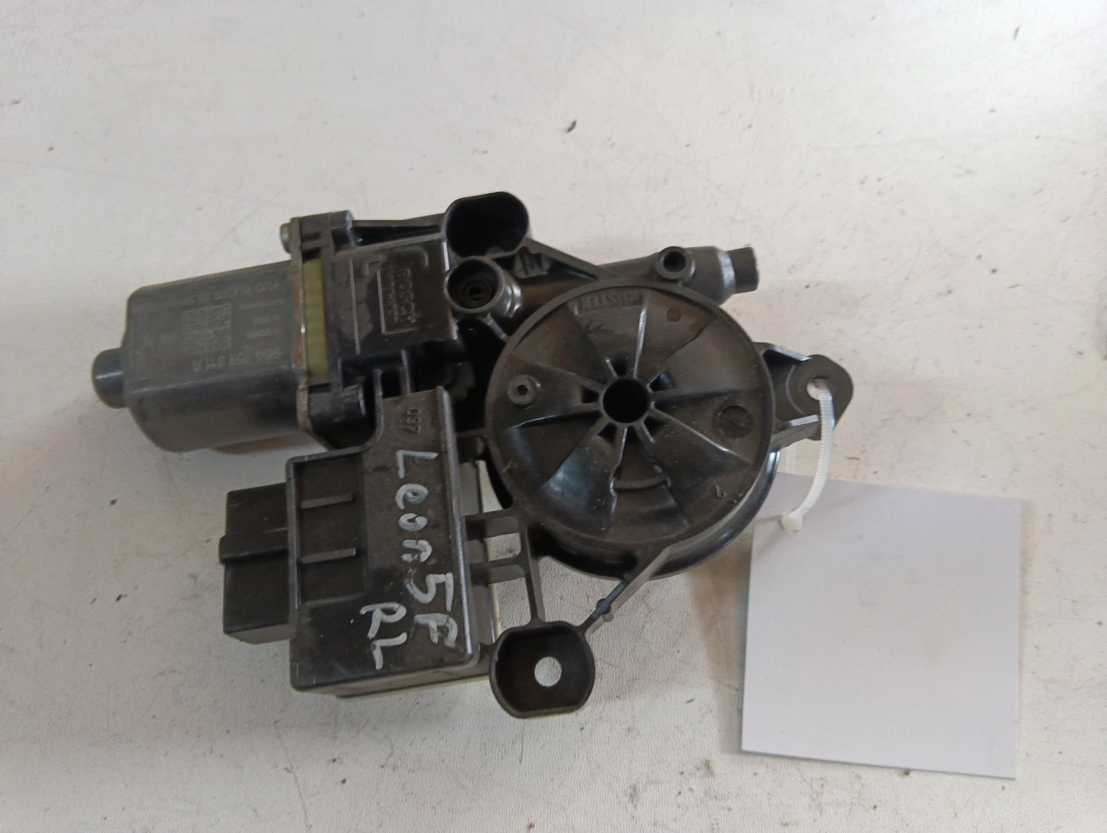 ел.машинка за задно ляво  5Q0959811A Seat Leon