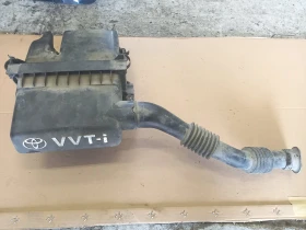 Кутия въздушен филтър Тойота Ярис 1.0Б 