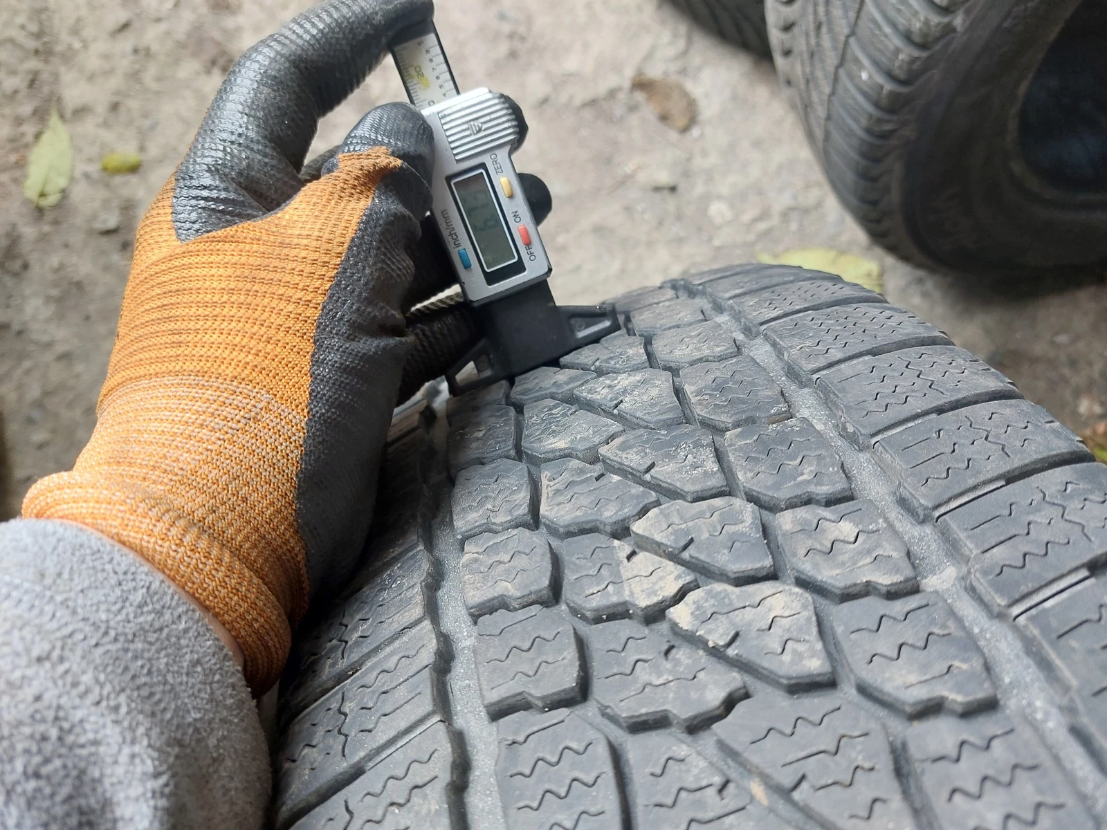 ���� 235/65R16 | Mobile.bg � ����������� 4