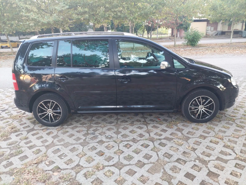 VW Touran 1.9 105+ + , снимка 3 - Автомобили и джипове - 48600329