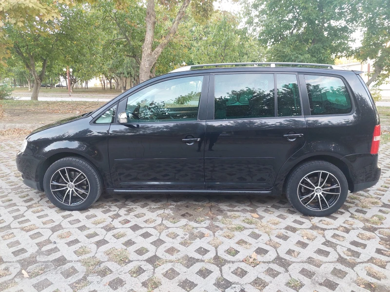 VW Touran 1.9 105+ + , снимка 4 - Автомобили и джипове - 48600329