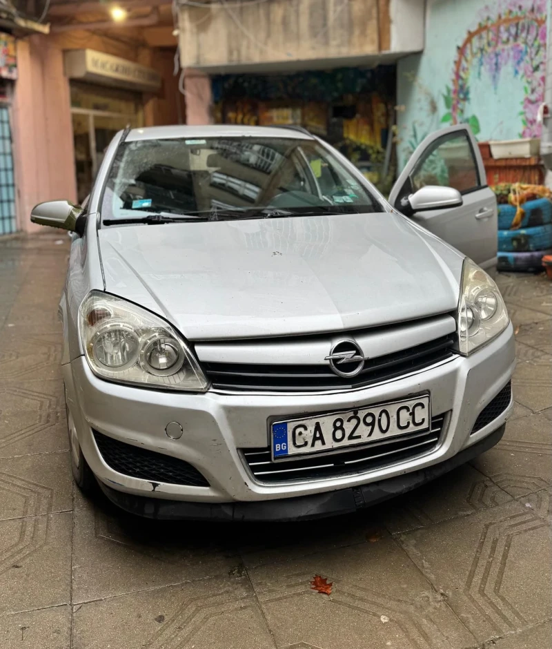 Opel Astra H, снимка 2 - Автомобили и джипове - 48222242