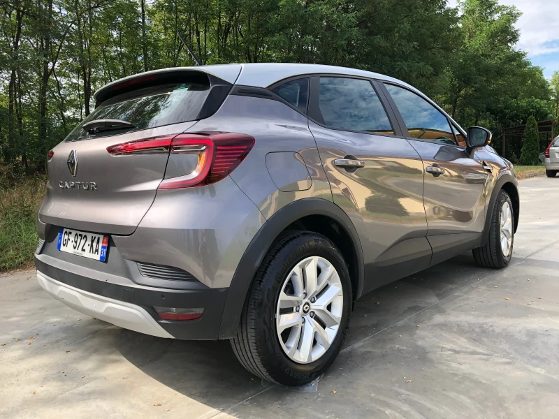 Renault Captur 1.3 Mild hybrid, снимка 6 - Автомобили и джипове - 48760065